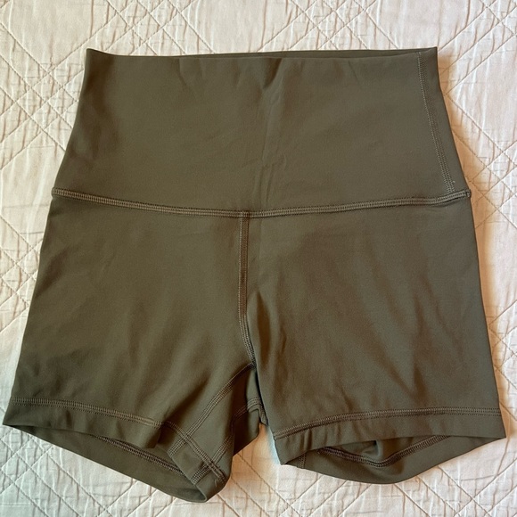 Lululemon Align High-Waisted Army Green Shorts, Size 0 - Picture 1 of 6